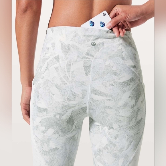 lululemon athletica Pants - Lululemon Breezy Dot Crop Jasmine White Multi / White side pockets